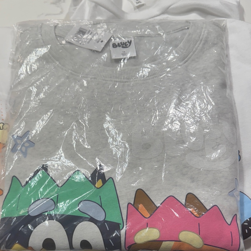 Disney women’s  Character Mountain Range sweater  - Heather Gray